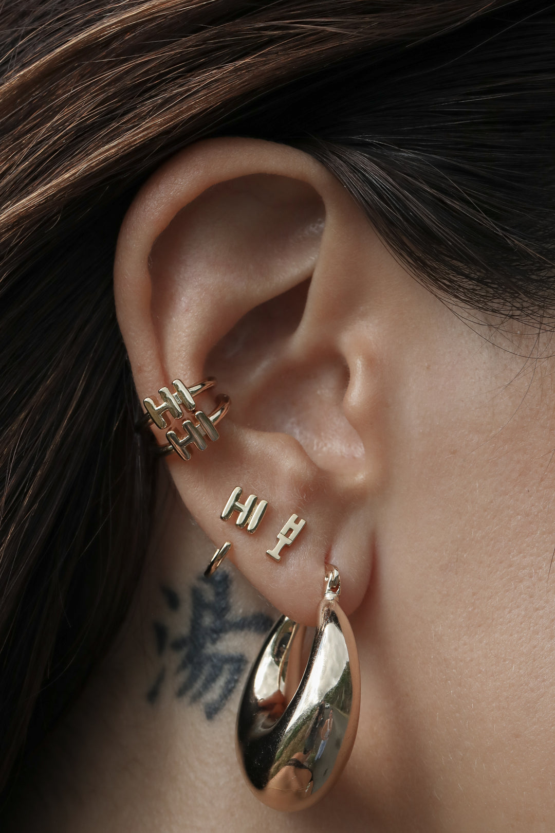 LOVE ME KNOT HI STUD