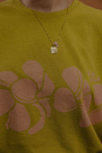 LEI CLUB CROP TEE PUA MELIA BAND - DUSTY PINK ON OLIVE