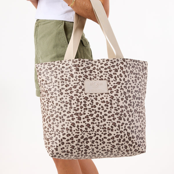 ALOHA COLLECTION DAY TRIPPER / LEOPARD CUB / COCONUT