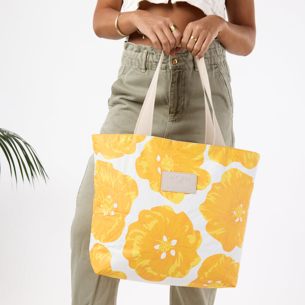 ALOHA COLLECTION DAY TRIPPER / PUA ILIMA / GOLDEN