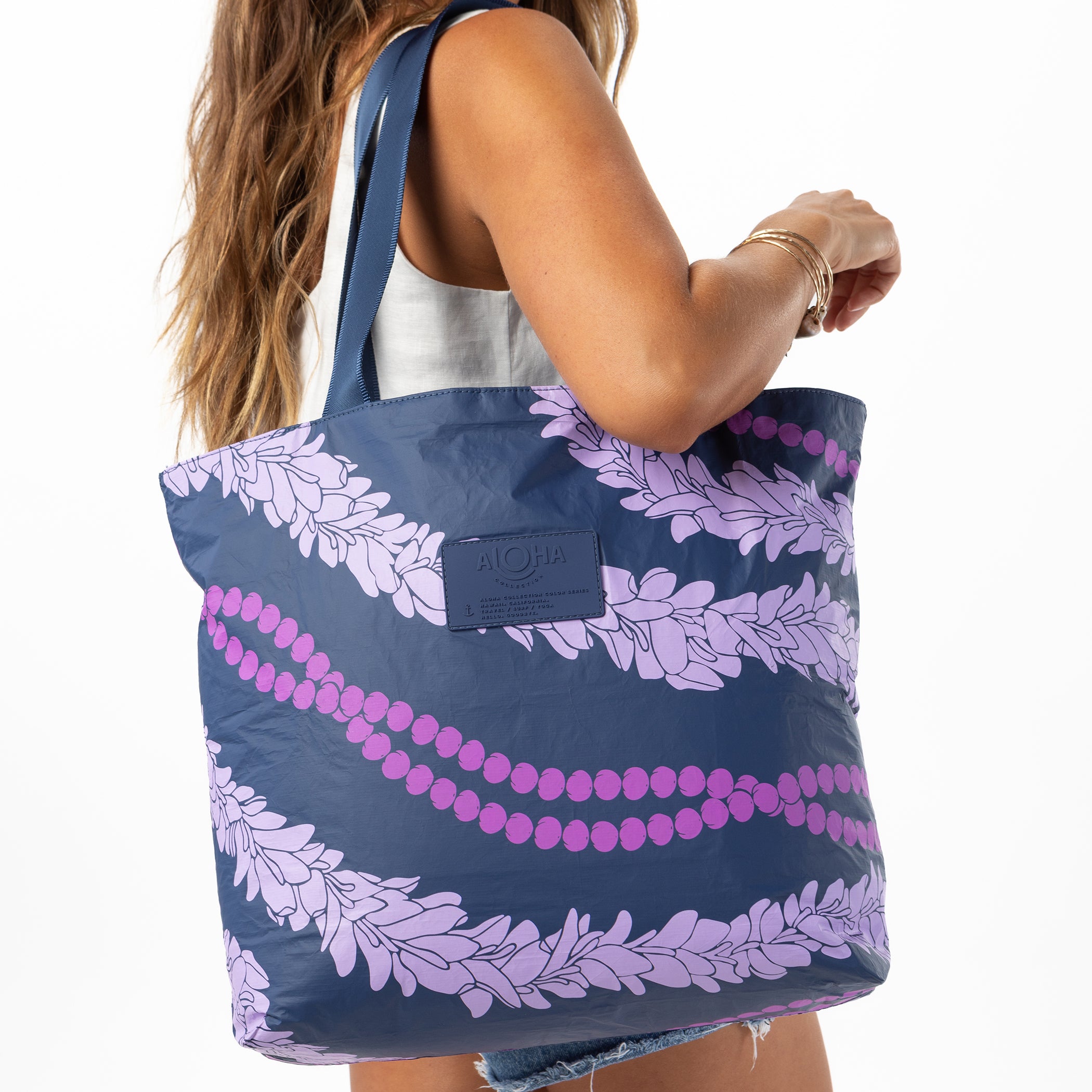 aloha voyageページ Le Voyageur Le Tour in Caffe on Black | ALOHA Collection