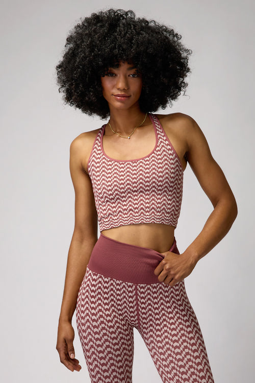 SPIRITUAL GANGSTER ATHENA JACQUARD SEAMLESS CROP TANK - CANYON GEO BURGUNDY