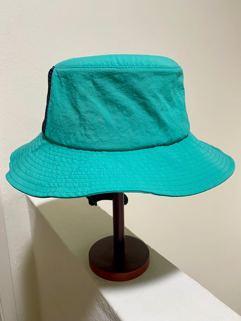 MAMA ON BOARD SURF HAT - TROPICAL TEAL