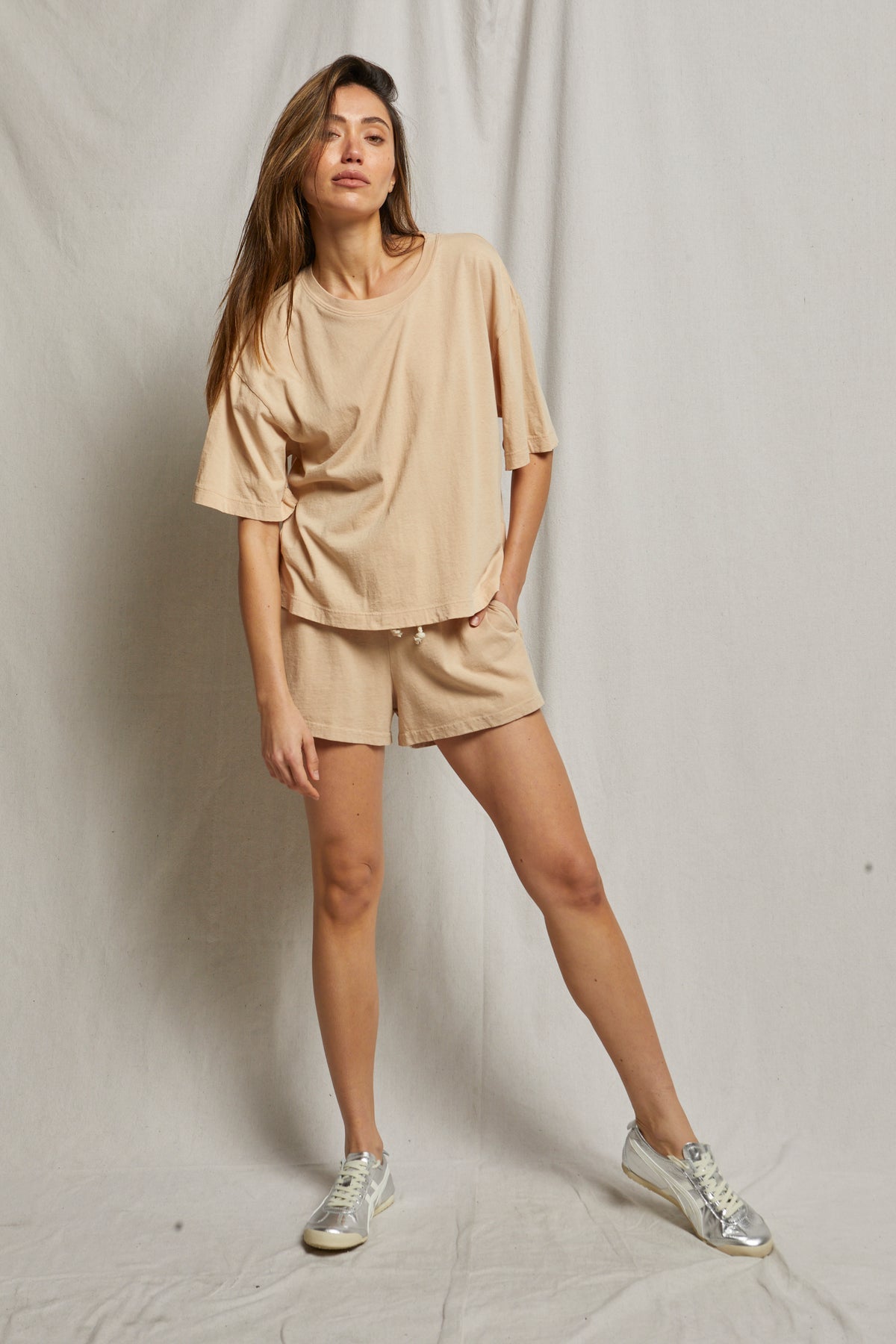 PERFECT WHITE TEE GLORIA SUPIMA COTTON OVERSIZED TEE - SAND DUNE T47