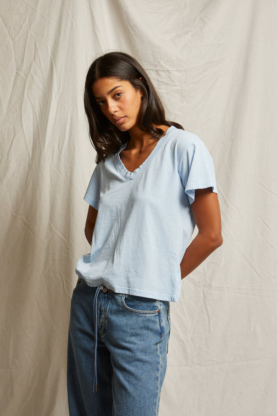 PERFECT WHTE TEE HENDRIX BASIC V - SKY BLUE T69