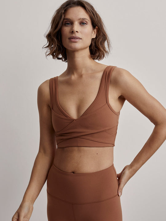 VARLEY - Let's Move Kellam Bra Crop in Mojave Snake on @simplyWORKOUT –  SIMPLYWORKOUT