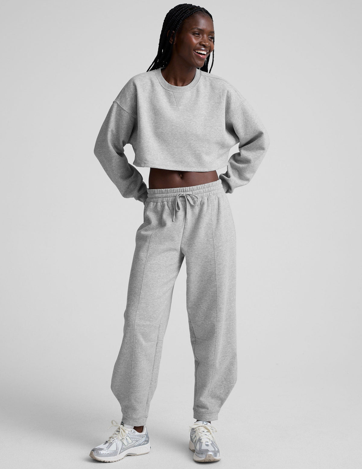 BEYOND YOGA LUXE FLEECE BARREL SWEATPANT - LIGHT HEATHER GRAY NF1293