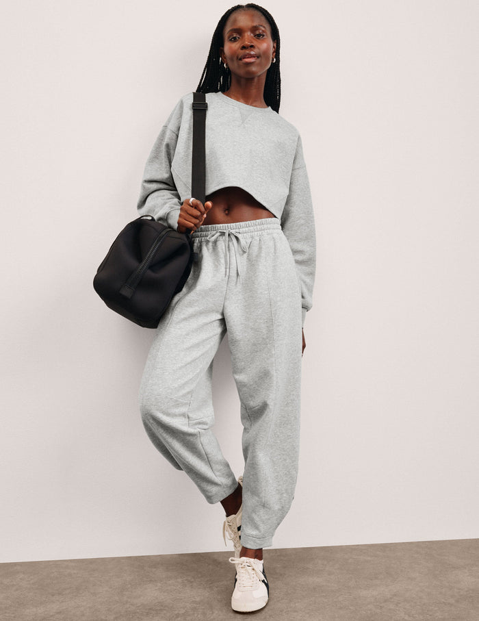 BEYOND YOGA LUXE FLEECE BARREL SWEATPANT - LIGHT HEATHER GRAY NF1293
