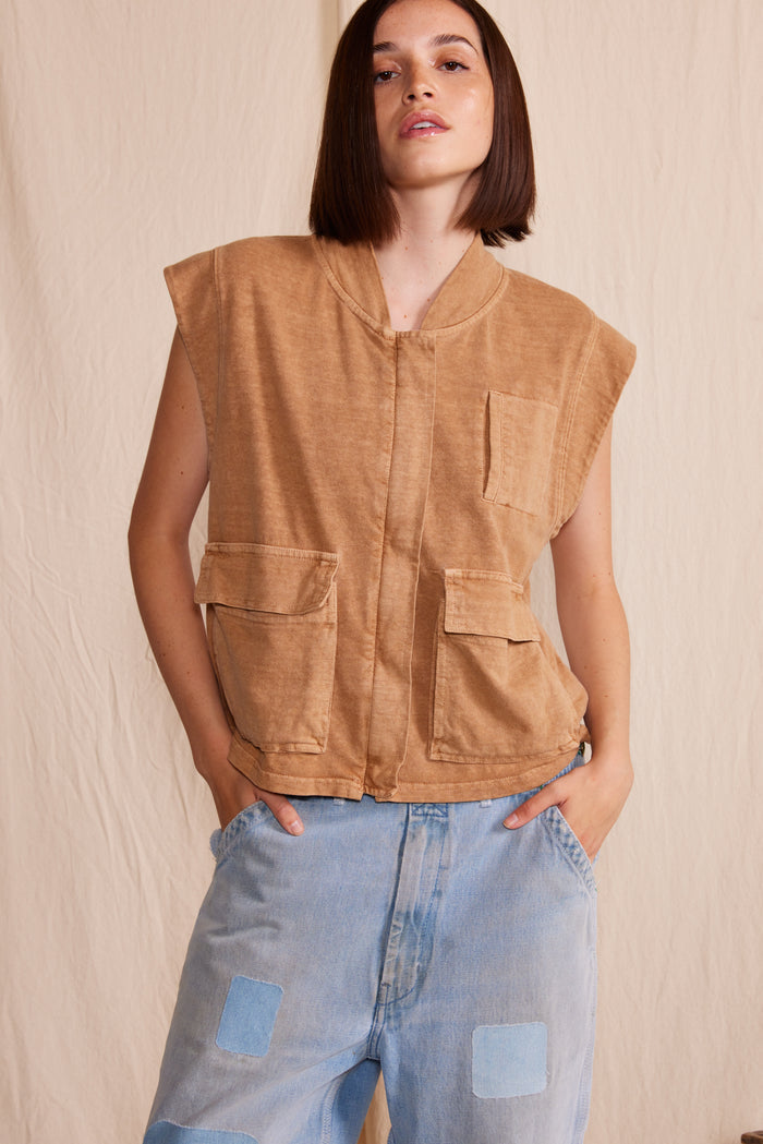 PEOPLE OF LEISURE BRIAR VEST - CAMEL