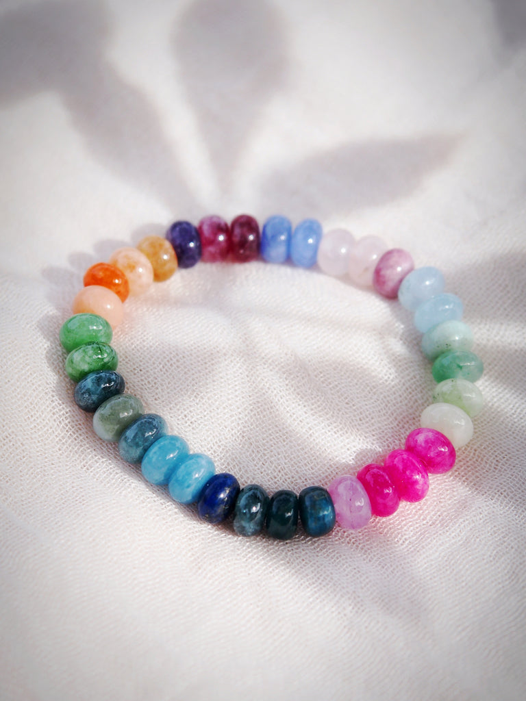 KE ALOHA JEWELRY STRETCHY RAINBOW GEMSTONE BRACELET - LEINANI MED