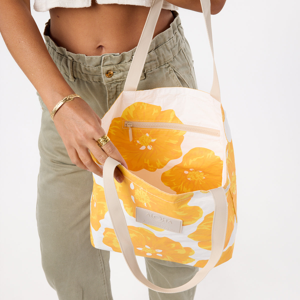 ALOHA COLLECTION REVERSIBLE TOTE / PUA ILIMA / GOLDEN