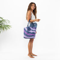 ALOHA COLLECTION REVERSIBLE TOTE / KAUA'I MOKIHANA 24 / VIOLET ON NAVY