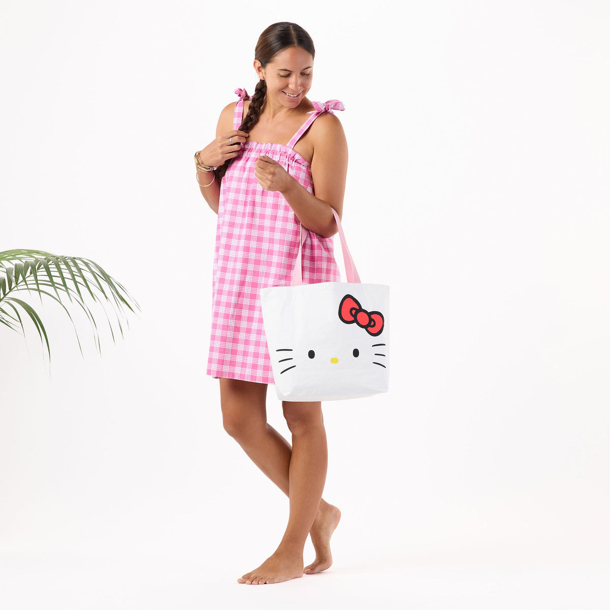 ALOHA COLLECTION REVERSIBLE TOTE / HELLO KITTY FACE / BLACK WHITE