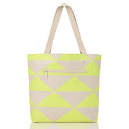 ALOHA COLLECTION REVERSIBLE TOTE / LEI ALOHA / HIGHLIGHTER SANDSTONE