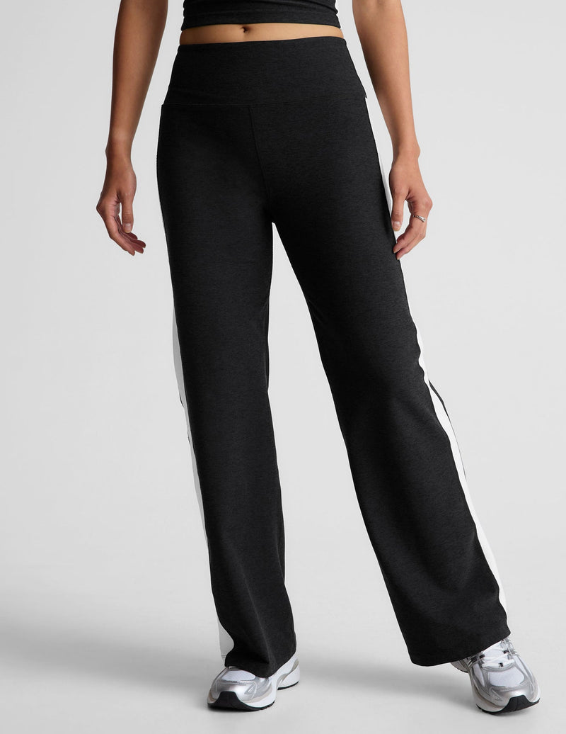 BEYOND YOGA SPACEDYE LINE UP WIDE LEG PANT - DARKEST NIGHT/CLOUD WHITE SD1279