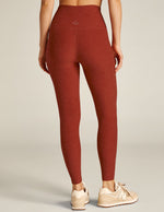 BEYOND YOGA SPACEDYE CAUGHT IN THE MIDI HIGH WAISTED LEGGINGS - RED SAND HEATHER SD3243