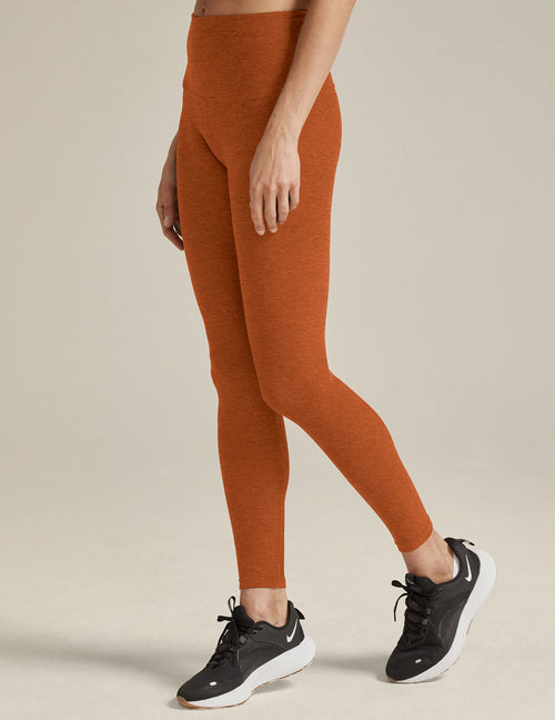 BEYOND YOGA CAUGHT IN THE MIDI HIGH WAISTED LEGGING - WARM CLAY HEATHER SD3243