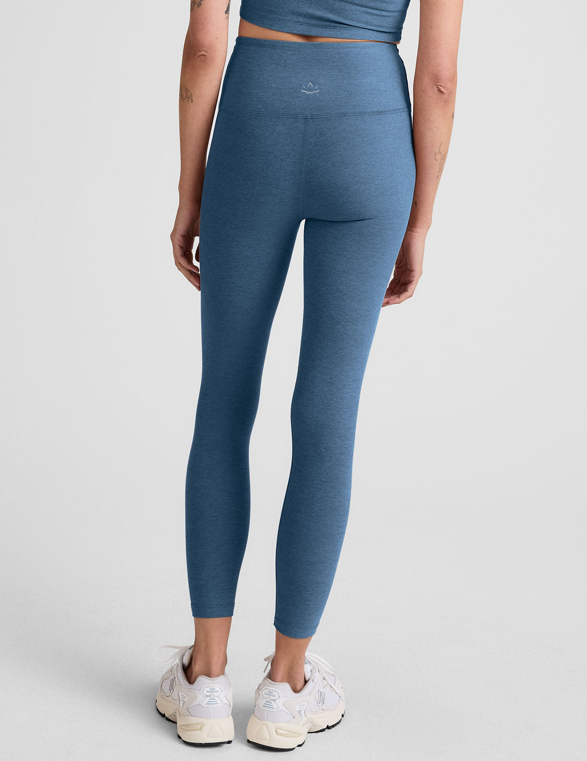 BEYOND YOGA SPACEDYE CAUGHT IN THE MIDI HIGH WAISTED LEGGING - WASHED DENIM SD3243