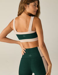 BEYOND YOGA SPACEDYE HORIZON COLORBLOCK BRA - DARK SPRUCE GREEN/EGGSHELL SD8320