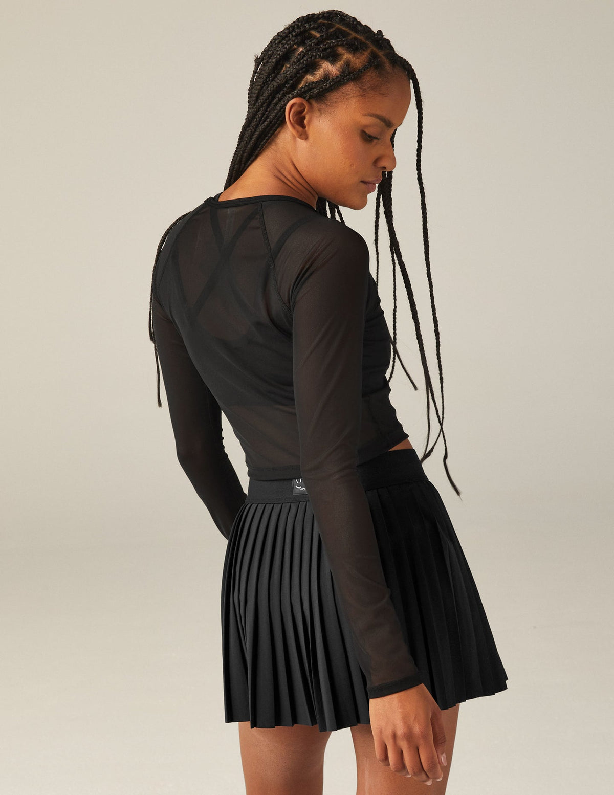 BEYOND YOGA SHOW OFF MESH LONG SLEEVE CROPPED TOP - BLACK 7910 Work It Out BEYOND YOGA SHOW OFF MESH LONG SLEEVE CROPPED TOP - BLACK 7910 Work It Out