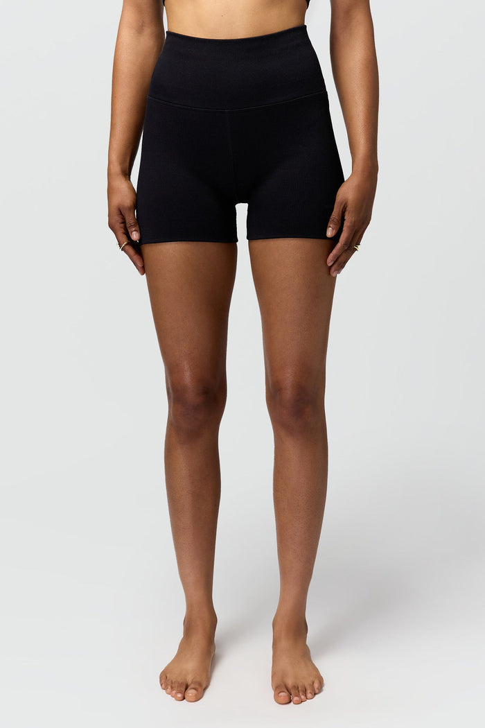 SPIRITUAL GANGSTER LOVE SCULPT SHORTIE - BLACK