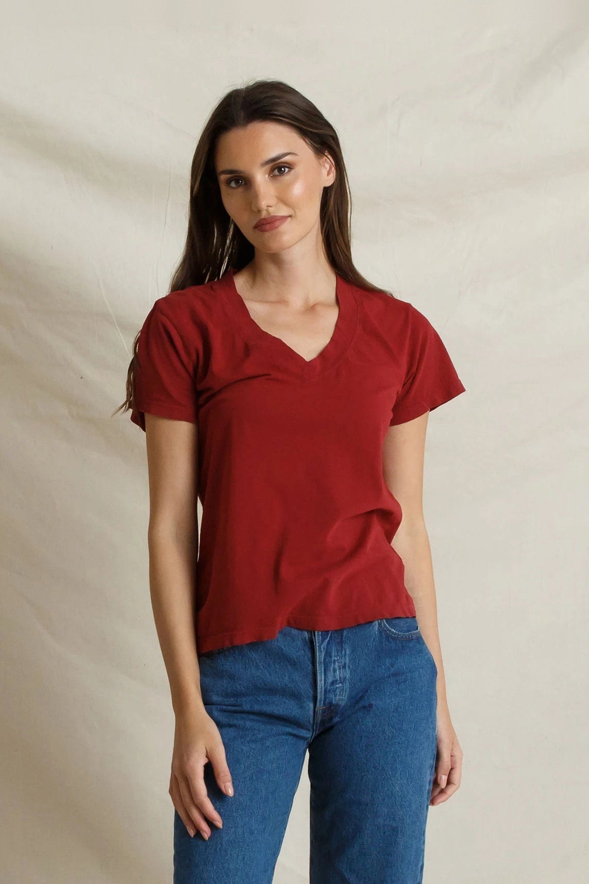PERFECT WHITE TEE HENDRIX BASIC V - RUBY RED T69
