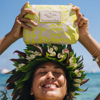 ALOHA COLLECTION SMALL / SUMMER CLUB / HIGHLIGHTER ON SANDSTONE