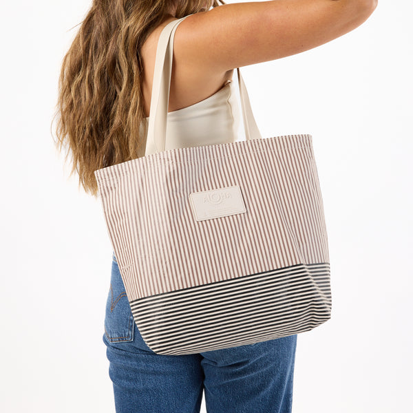 ALOHA COLLECTION REVERSIBLE TOTE / CABANA / AFFOGATO SANDSTONE