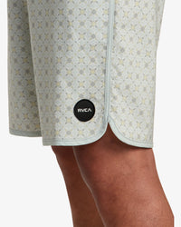 RVCA ARCH BOARDSHORTS 19" - MNT