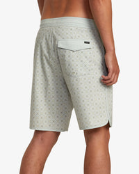 RVCA ARCH BOARDSHORTS 19" - MNT