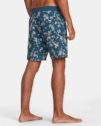 RVCA VA PIGMENT PRINT ELASTIC WAIST SHORTS - BRK0