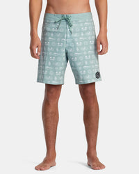 RVCA COUNTY DORADO HEMP STRETCH BOARDSHORTS 17" - GHZ