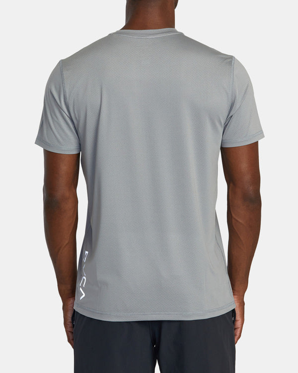 RVCA RUNNER TECHINICAL SHORT SLEEVE TOP - STN