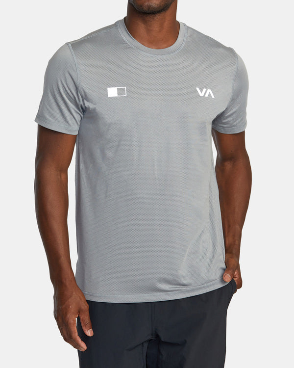 RVCA RUNNER TECHINICAL SHORT SLEEVE TOP - STN