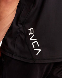 RVCA VA SPORT VENT TECHNICAL POLO SHIRT - BLK