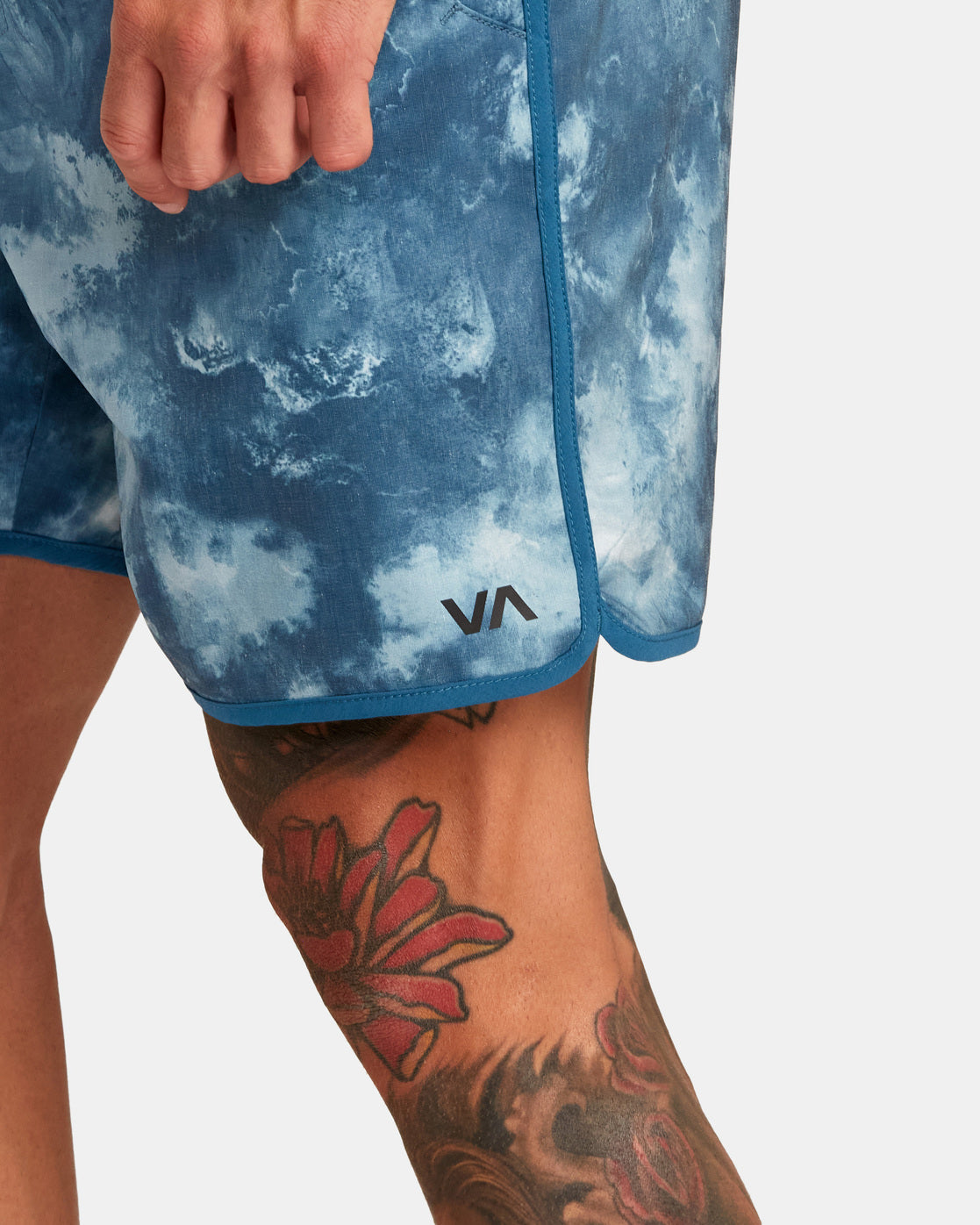 RVCA YOGGER HYBRID ELASTIC ATHLETIC SHORTS 17" - BRR6