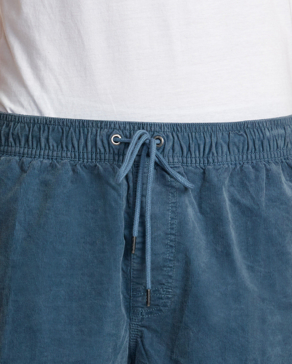 RVCA ESCAPE ELASTIC CORDUROY SHORTS 17" - BLB0