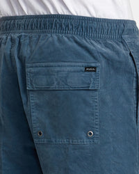 RVCA ESCAPE ELASTIC CORDUROY SHORTS 17" - BLB0