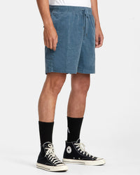 RVCA ESCAPE ELASTIC CORDUROY SHORTS 17" - BLB0