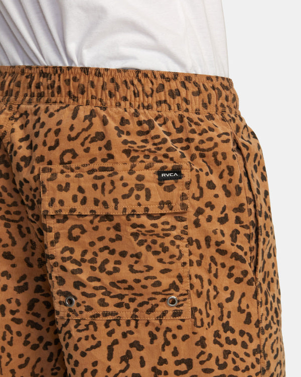 RVCA ESCAPE ELASTIC CORDUROY SHORTS 17" - GNC0