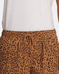 RVCA ESCAPE ELASTIC CORDUROY SHORTS 17" - GNC0