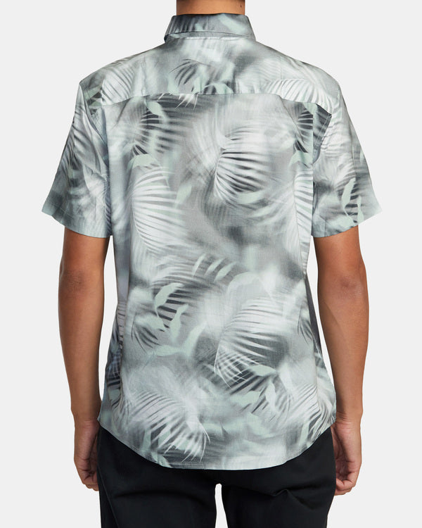 RVCA SPRAY PALM SHORT SLEEVE SHIRT - GHZ