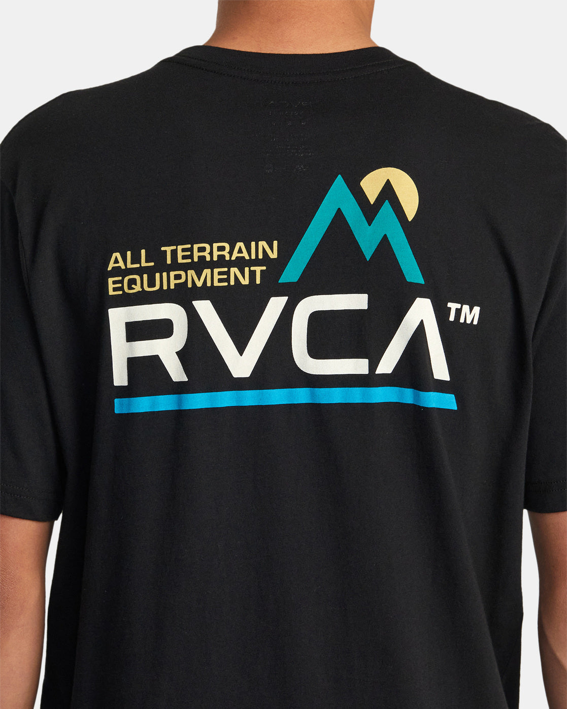 RVCA ALL TERRAIN TEE- BLK