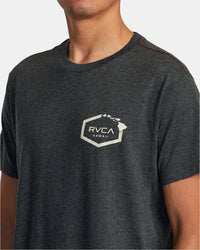 RVCA HAWAII HEX TEE - BLACK