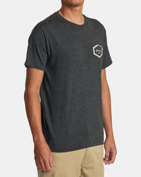 RVCA HAWAII HEX TEE - BLACK