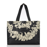 ALOHA COLLECTION HOLO HOLO / PLUMERIA LEI / SANDSTONE BLACK