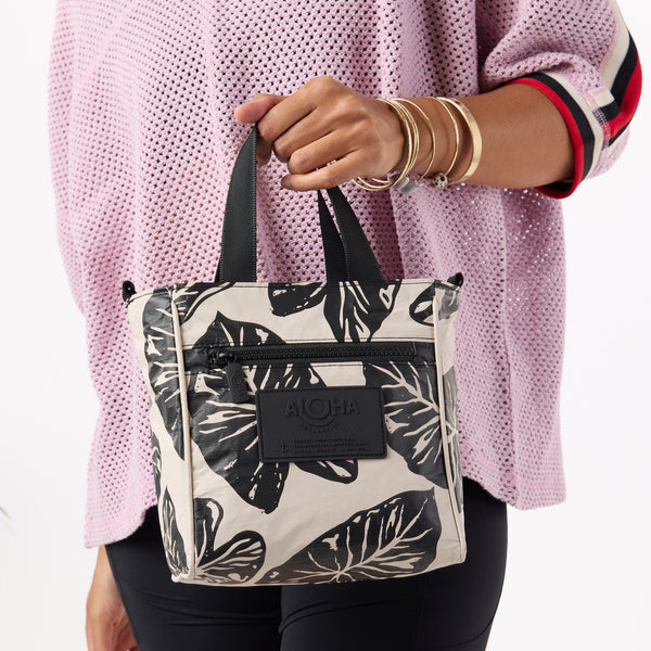 ALOHA COLLECTION CROSSBODY / KALO / BLACK SANDSTONE