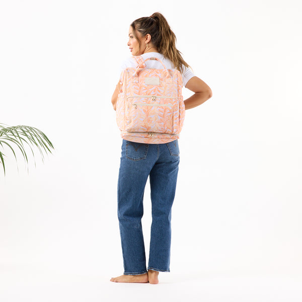 ALOHA COLLECTION LE BEBE / LEI STAND / PEACHY