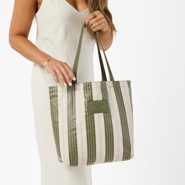 ALOHA COLLECTION REVERSIBLE TOTE / MARKETSTRIPE / OLIVE SANDSTONE