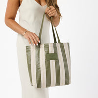 ALOHA COLLECTION REVERSIBLE TOTE / MARKETSTRIPE / OLIVE SANDSTONE